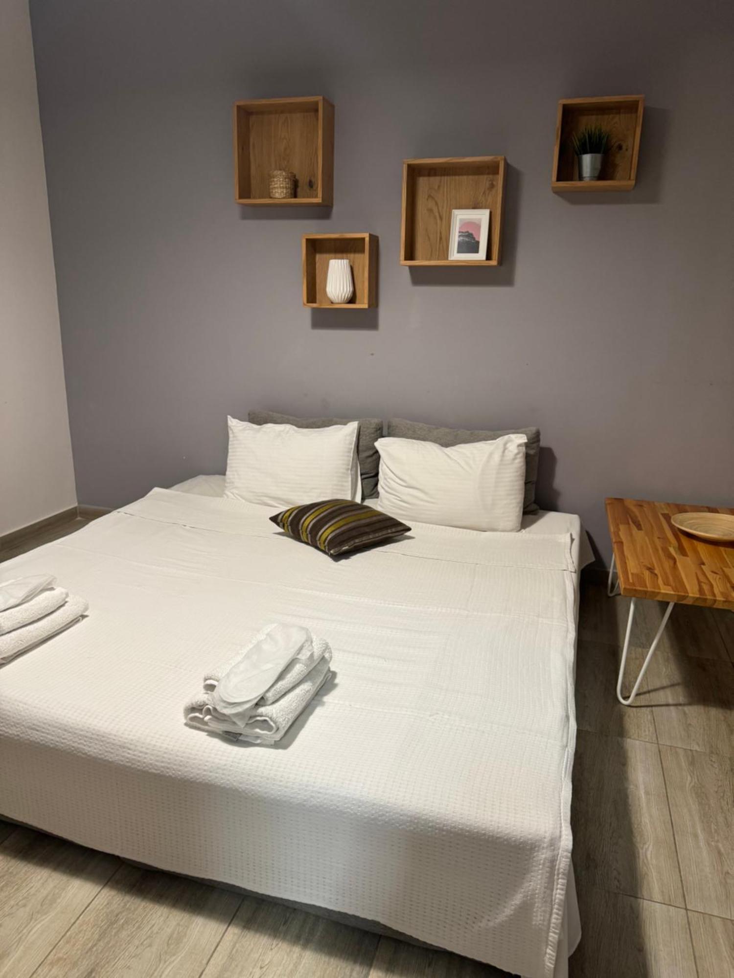 Isalos Suites Неа-Перамос Экстерьер фото